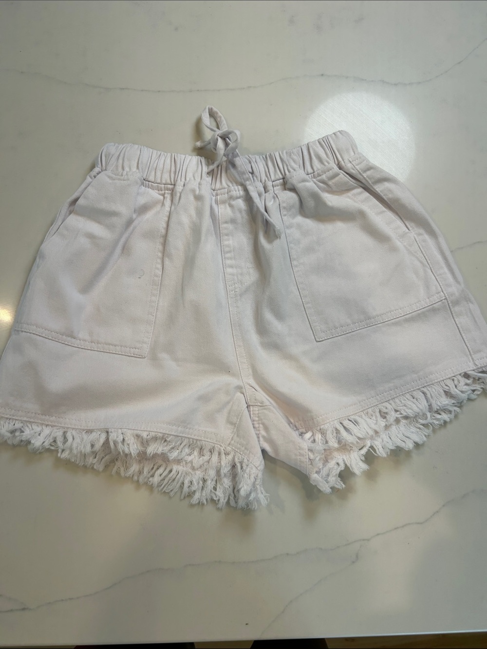 Women’s White Fringe Hem Drawstring Shorts